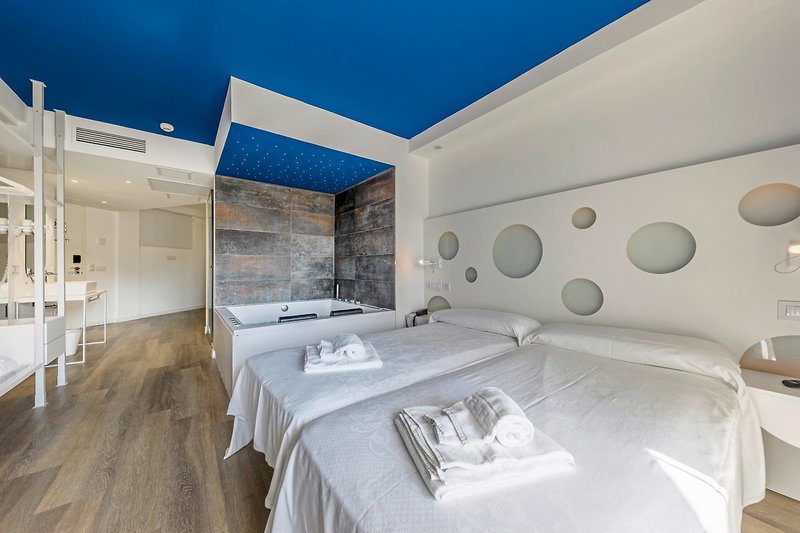 Hotel Triton Beach 10