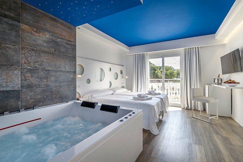 Hotel Triton Beach 11