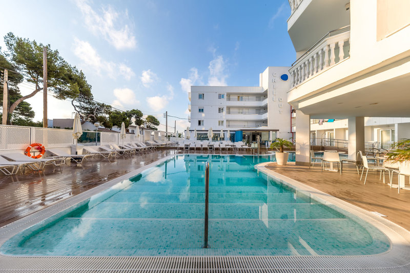 Hotel Triton Beach 1