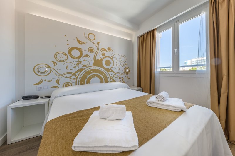 Hotel Triton Beach 14