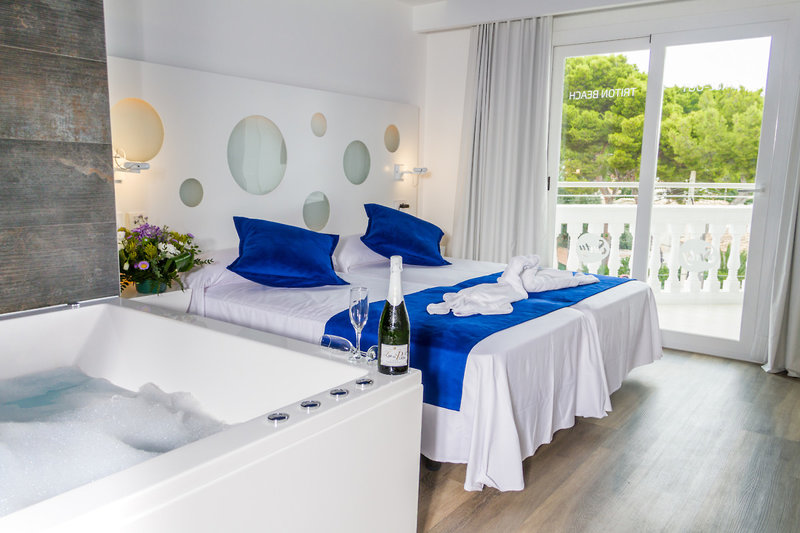 Hotel Triton Beach 8