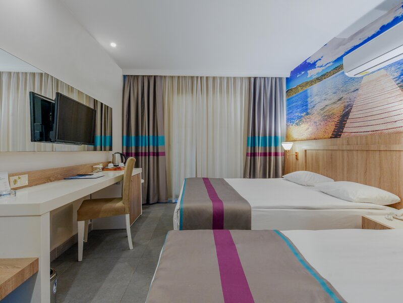Dream World Aqua 12