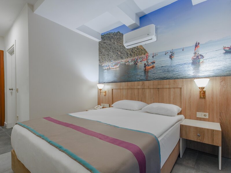 Dream World Aqua 63