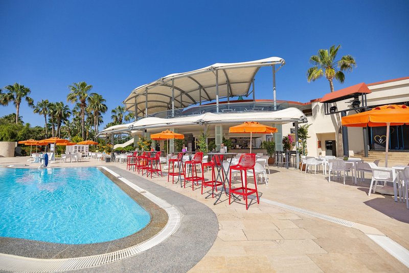 VONRESORT Elite 8 - Outdoor Pool