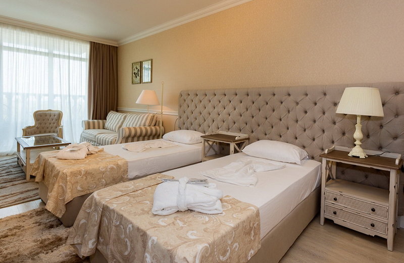 Therma Palace 13