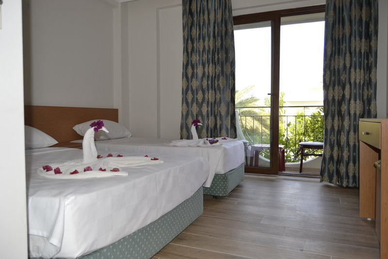 Britannia Hotel & Villas 4