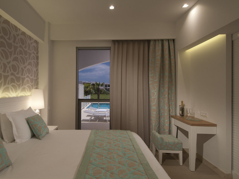 TUI BLUE Lagoon Princess 35
