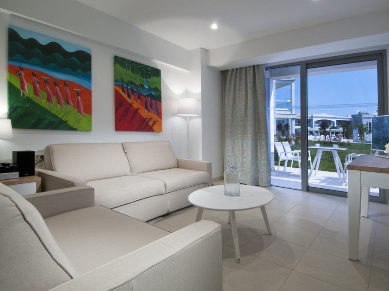 TUI BLUE Lagoon Princess 36