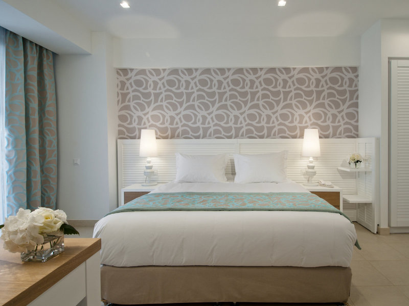 TUI BLUE Lagoon Princess 37