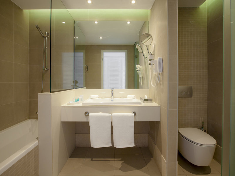 TUI BLUE Lagoon Princess 43