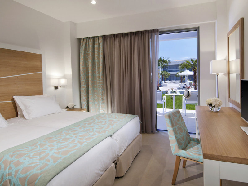 TUI BLUE Lagoon Princess 31