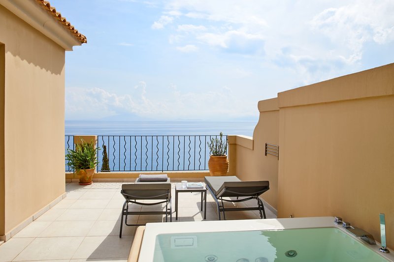 Nido, Mar-Bella Collection 28