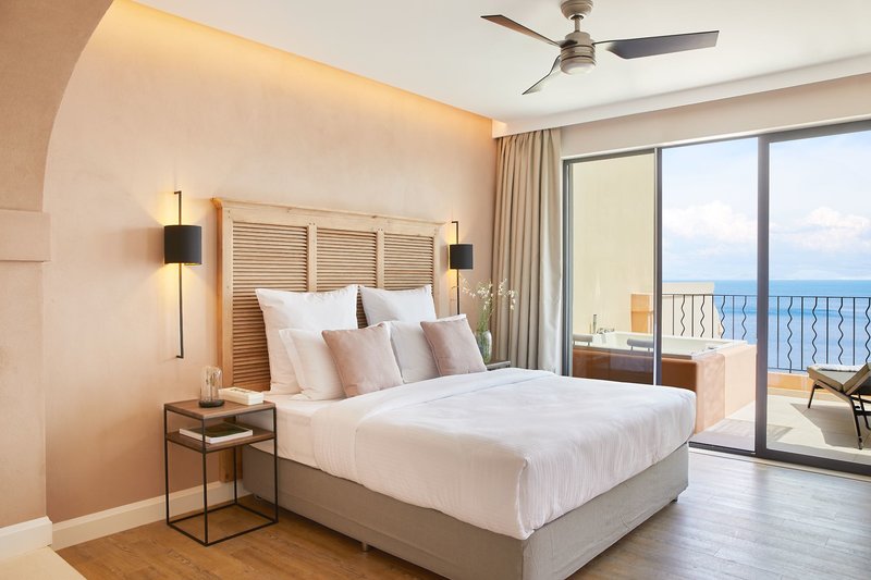 Nido, Mar-Bella Collection 33