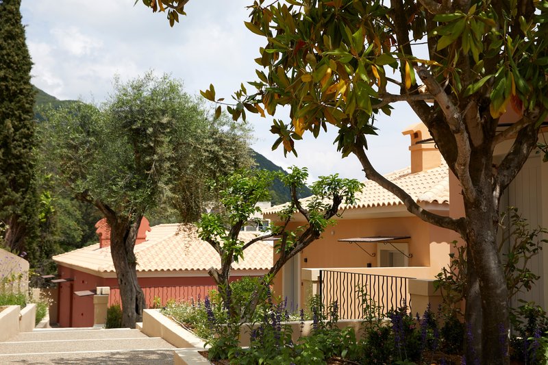 Nido, Mar-Bella Collection 25