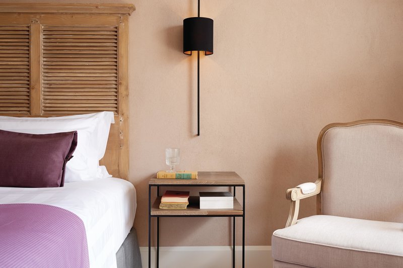 Nido, Mar-Bella Collection 109