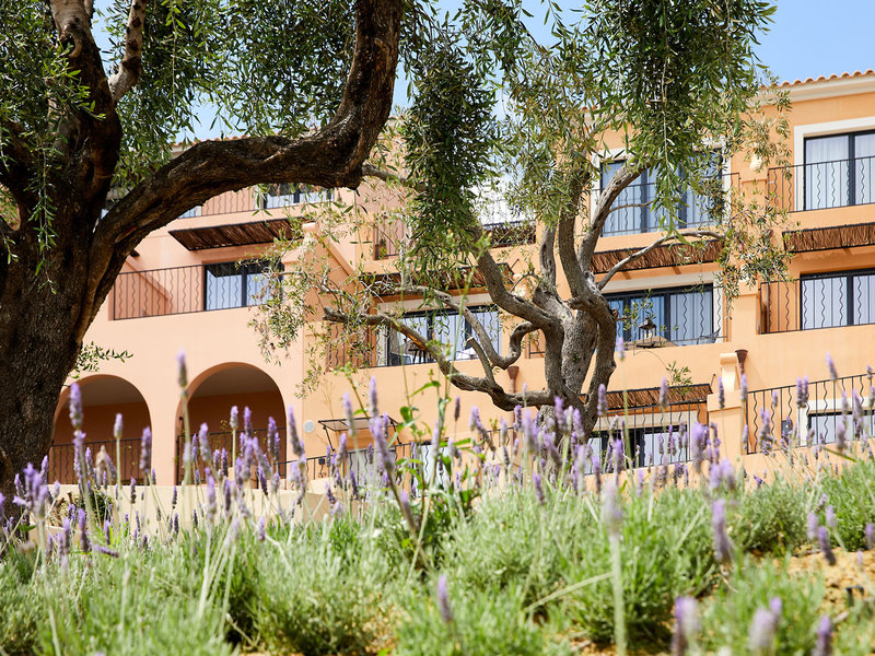 Nido, Mar-Bella Collection 14