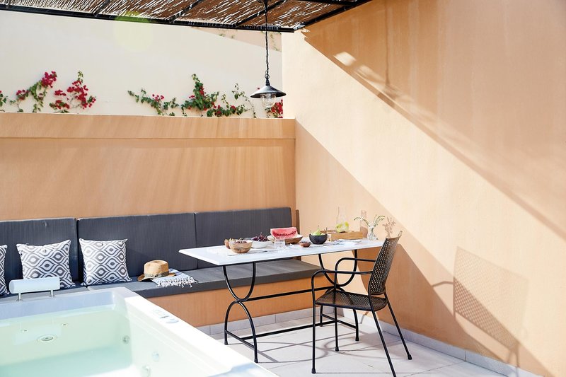 Nido, Mar-Bella Collection 37