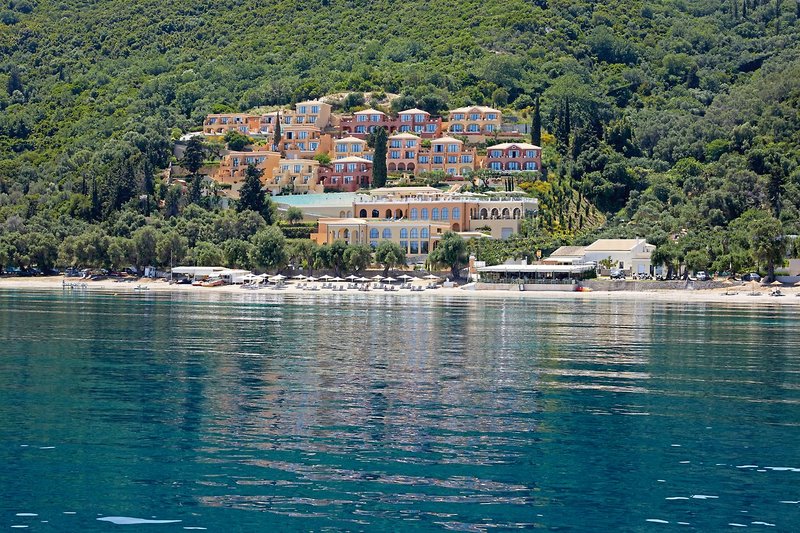 MarBella Nido Suite Hotel & Villas 1