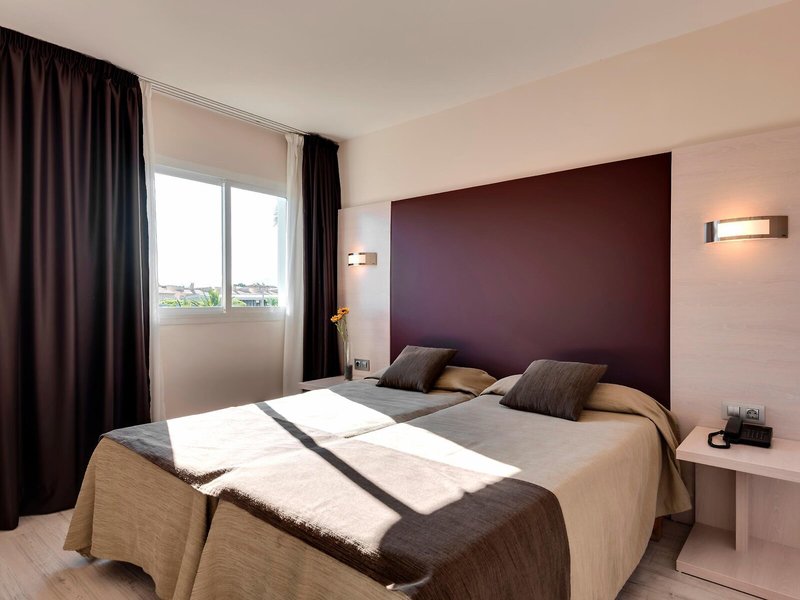 Palm Garden Apartments 34