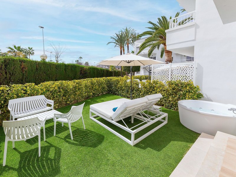 Palm Garden Apartments 44