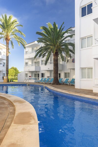 Palm Garden Apartments 24