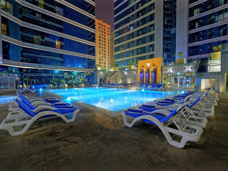 Vintage Grand Hotel 8