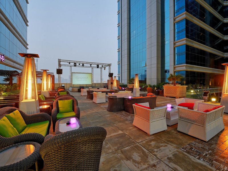 Vintage Grand Hotel 14