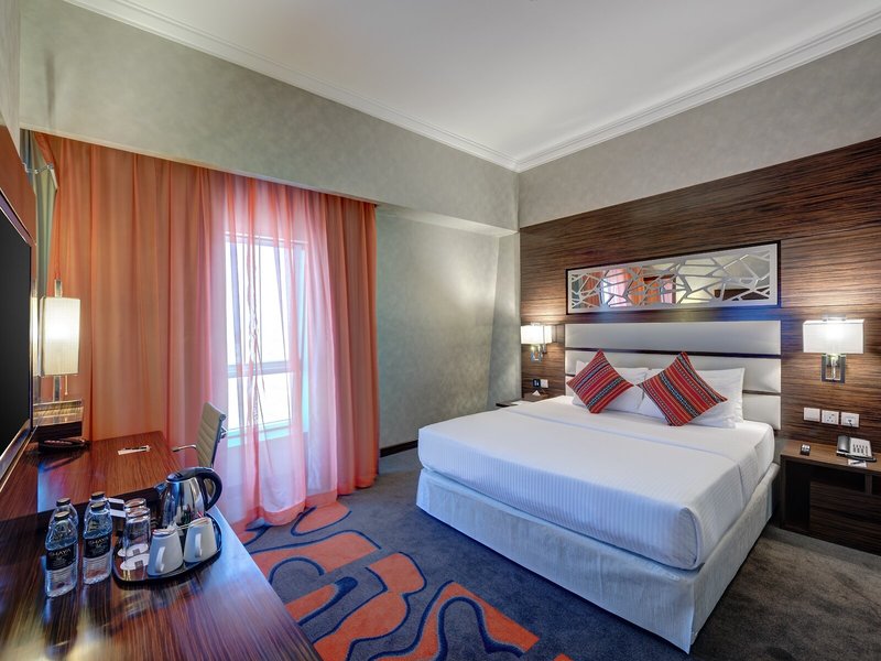 Vintage Grand Hotel 50
