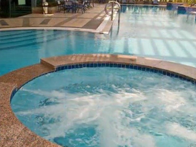 Vintage Grand Hotel 4