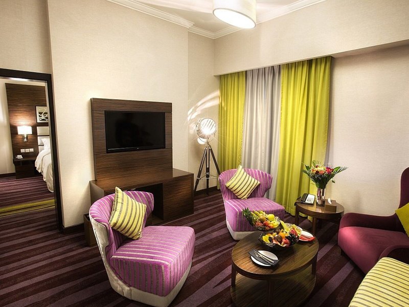 Vintage Grand Hotel 21