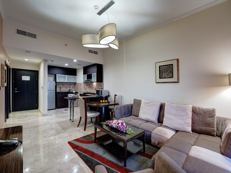 Vintage Grand Hotel 22