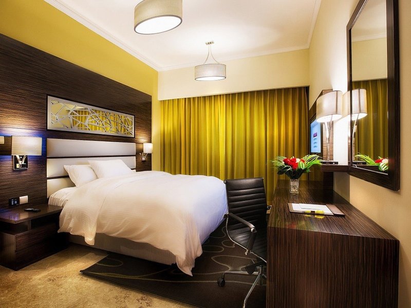 Vintage Grand Hotel 24