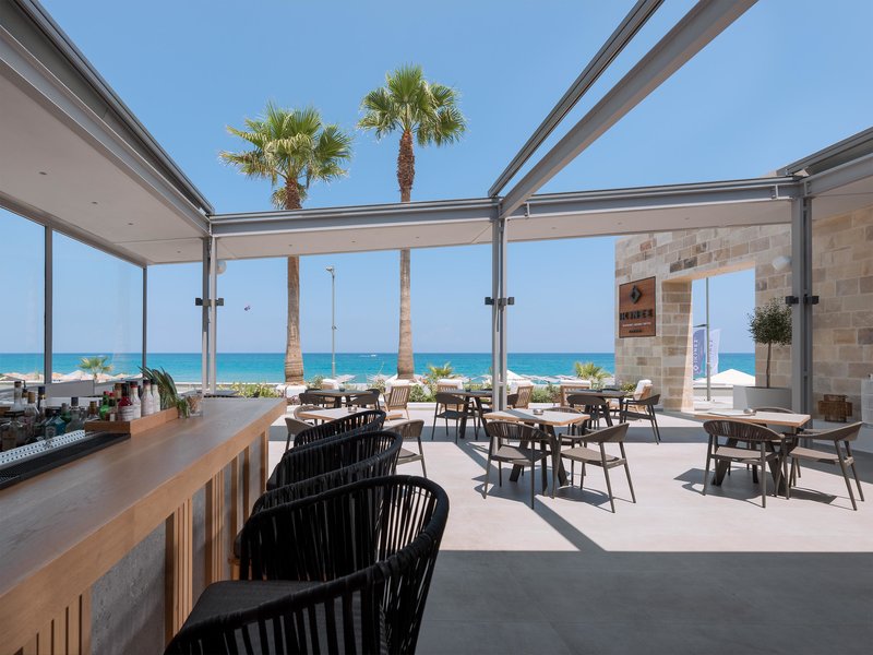 Ikones Seafront Luxury Suites 16