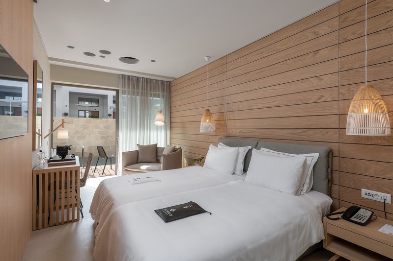 Ikones Seafront Luxury Suites 25