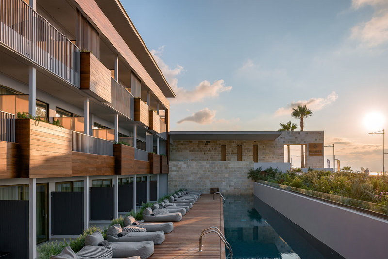 Ikones Seafront Luxury Suites 36