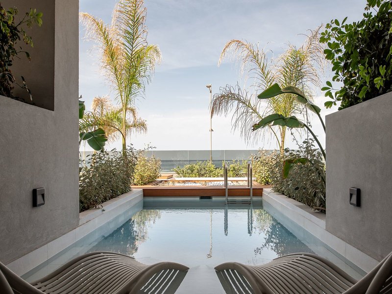 Ikones Seafront Luxury Suites 37