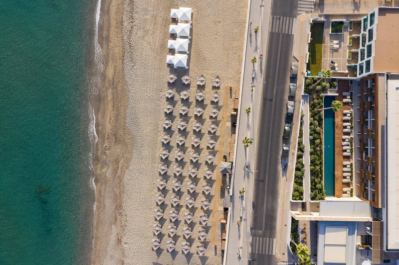 Ikones Seafront Luxury Suites 9