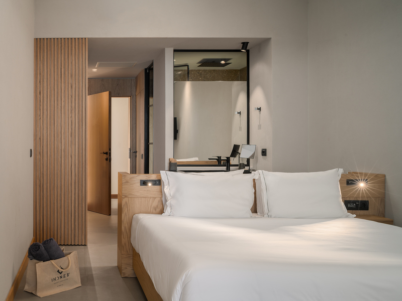 Ikones Seafront Luxury Suites 18