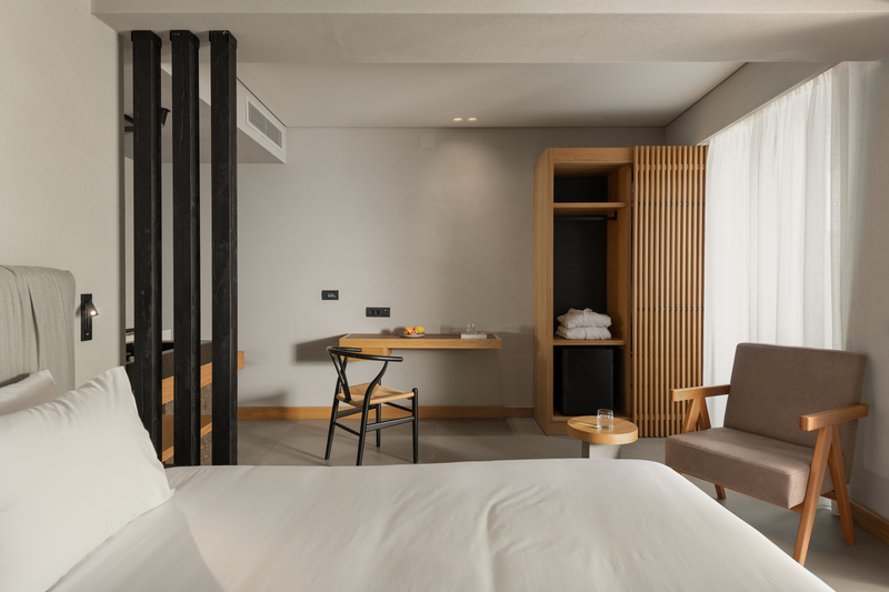 Ikones Seafront Luxury Suites 20