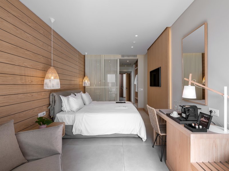 Ikones Seafront Luxury Suites 30