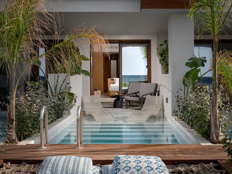 Ikones Seafront Luxury Suites 40