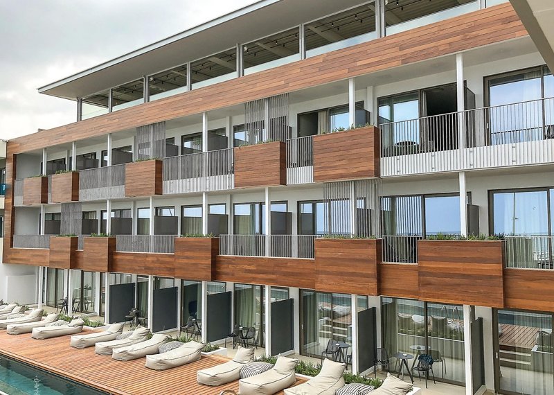 Ikones Seafront Luxury Suites 10