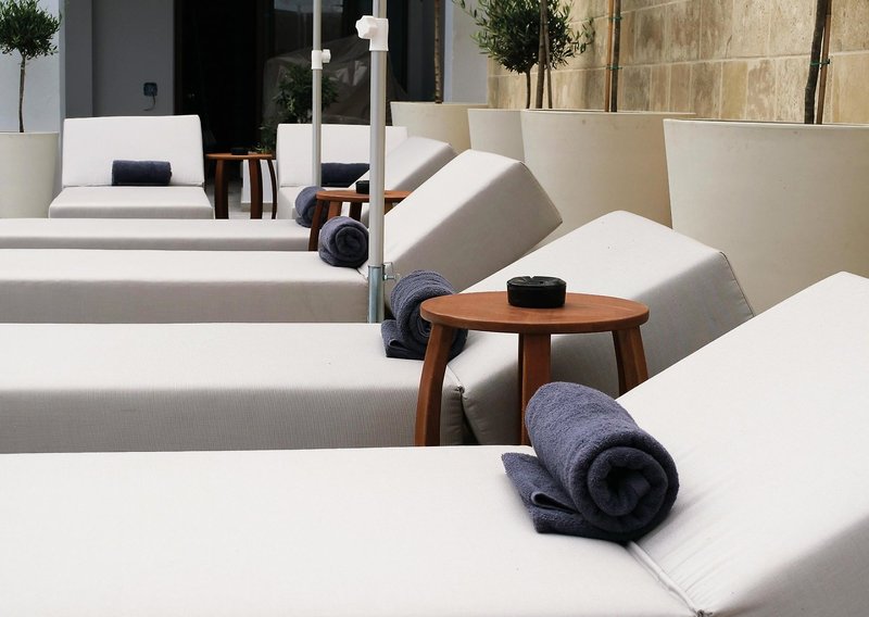 Ikones Seafront Luxury Suites 17