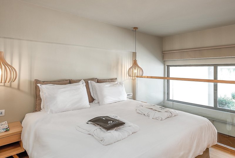 Ikones Seafront Luxury Suites 36