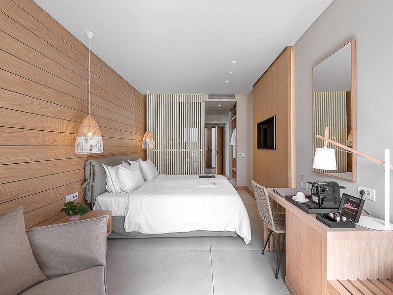 Ikones Seafront Luxury Suites 44
