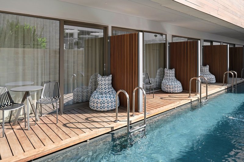 Ikones Seafront Luxury Suites 11