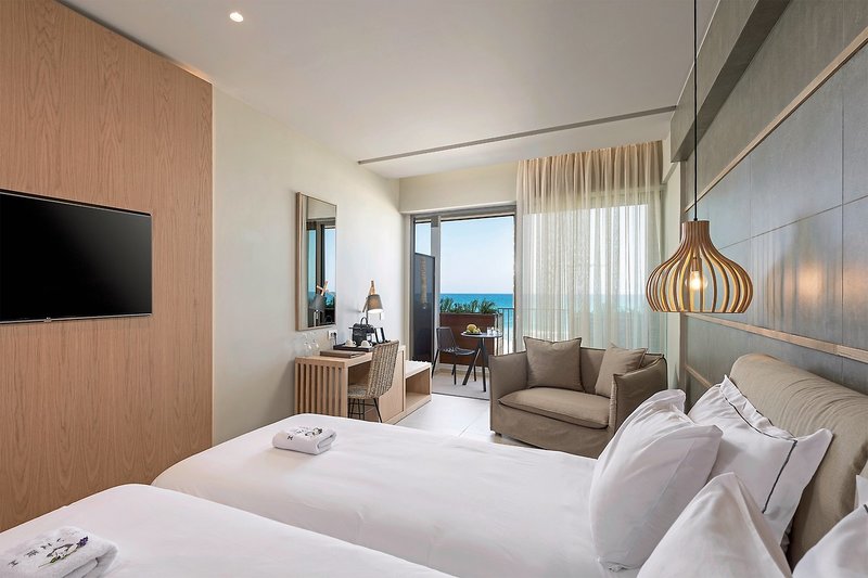 Ikones Seafront Luxury Suites 12