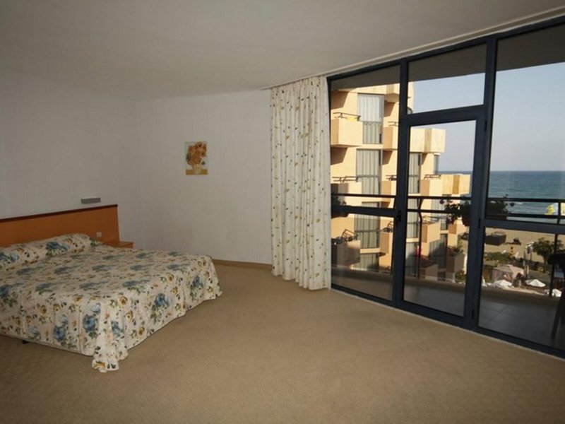 Fiesta M 24 - Room Example