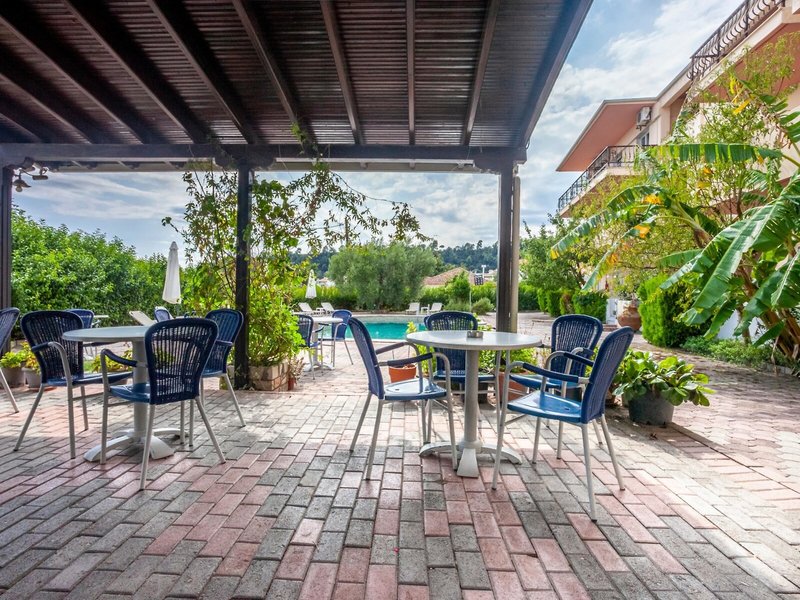 Skentos Aparthotel 4
