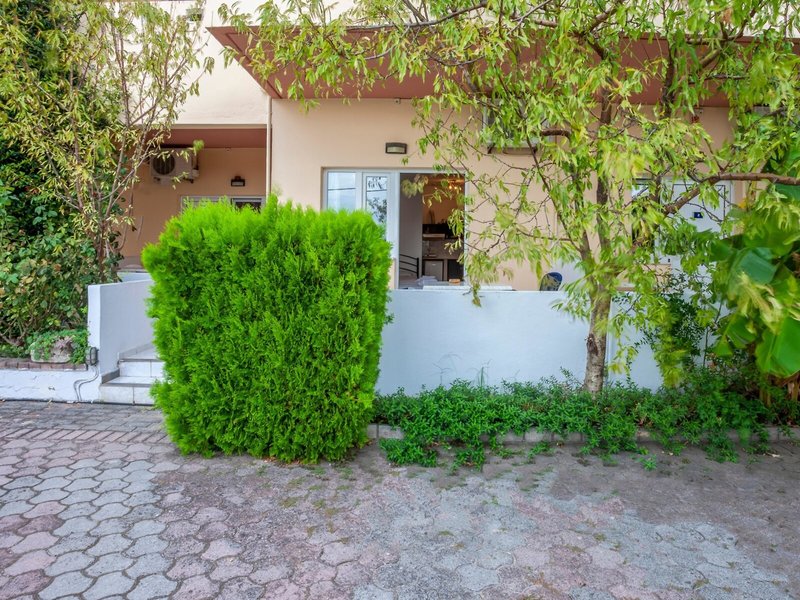 Skentos Aparthotel 5